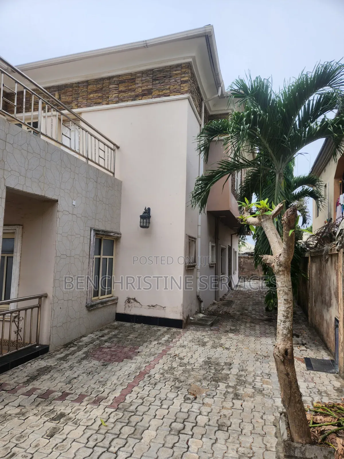 6bdrm Duplex in Iba / Ojo for sale in Iba / Ojo