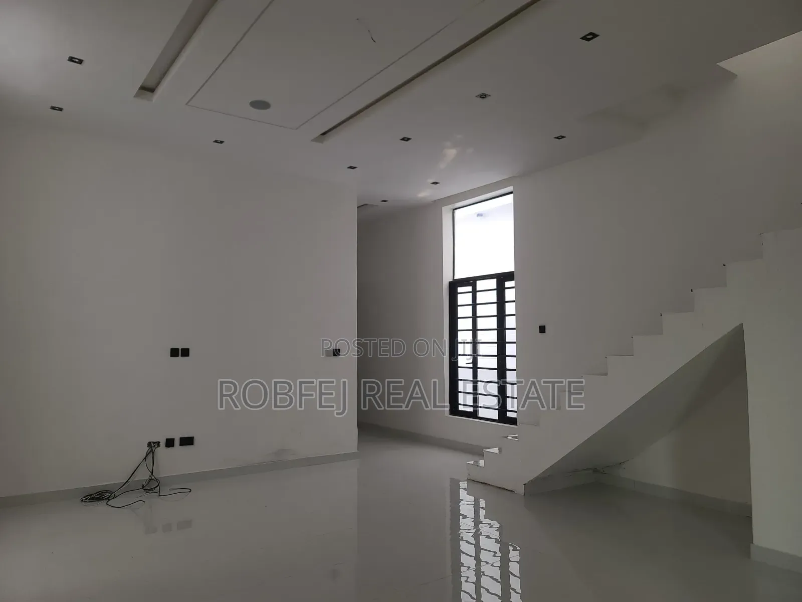 4bdrm Duplex in Greenland Estate for sale in Graceland Estate