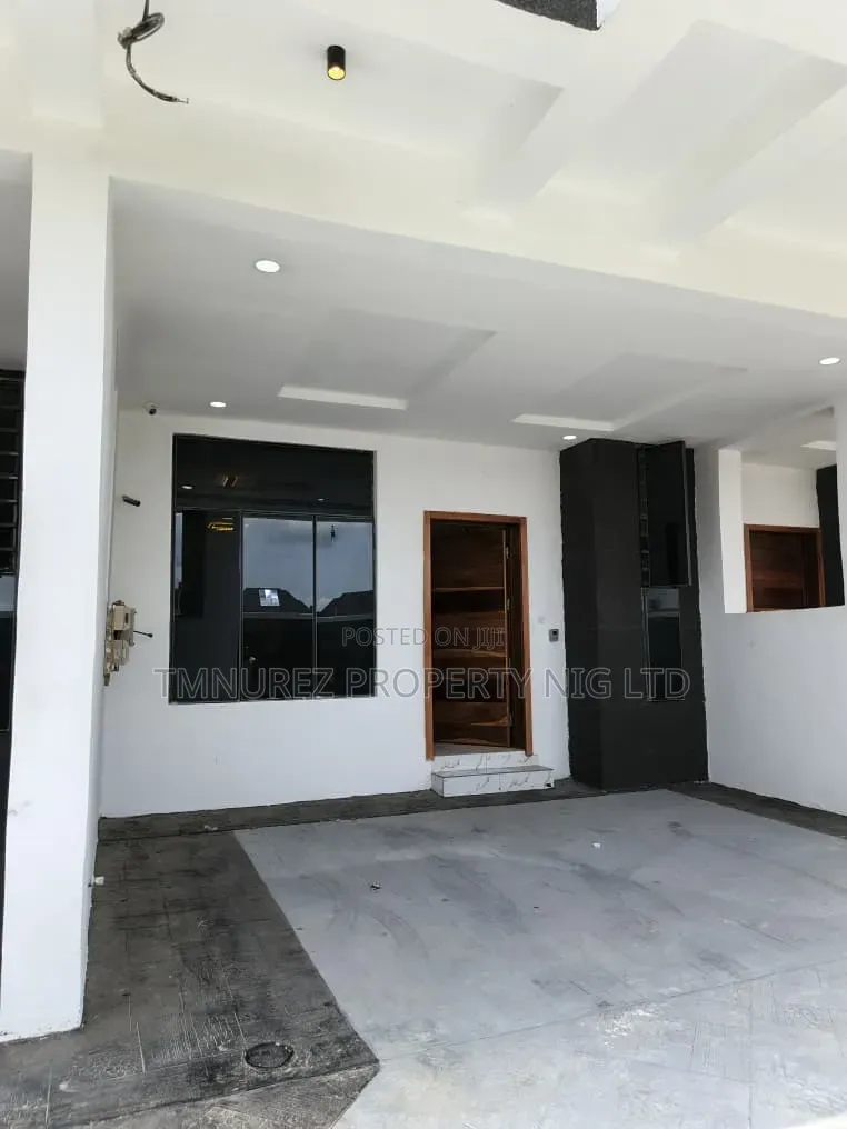 3bdrm Duplex in Abram Adesanya for sale in Abraham Adesanya Estate
