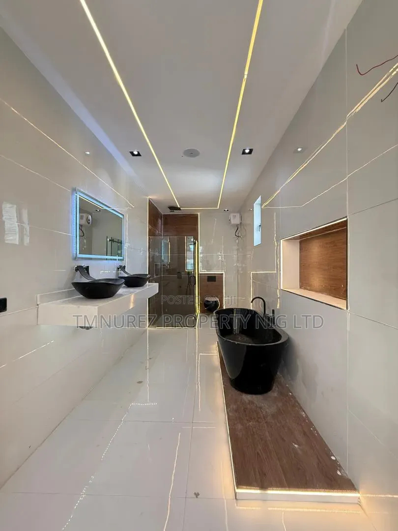 4bdrm Duplex in Ajah, Abraham Adesanya Estate for sale in Abraham Adesanya Estate