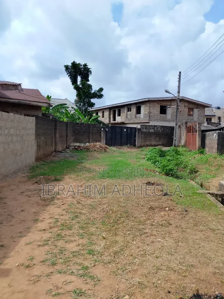 5bdrm Duplex in Isheri for sale in Isheri / Egbe Idimu