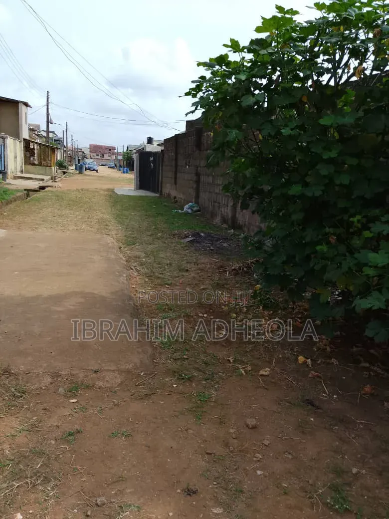 5bdrm Duplex in Isheri for sale in Isheri / Egbe Idimu