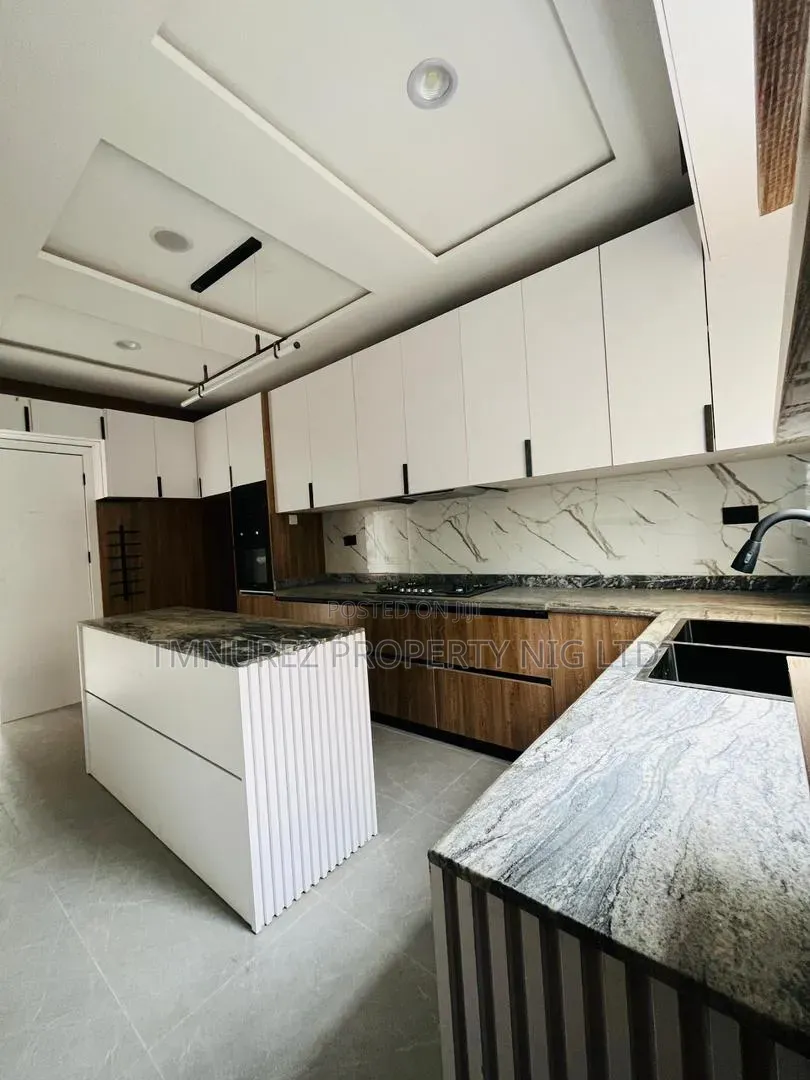 5bdrm Duplex in Omole for sale in Omole Phase 1