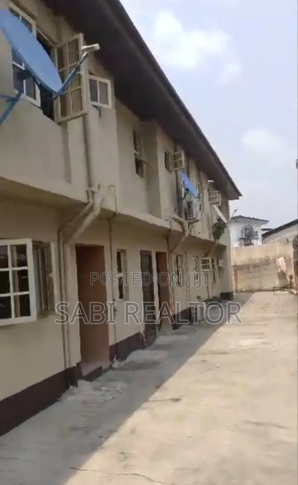 Furnished 3bdrm Block of Flats in Williams Estate, Akowonjo for sale in Akowonjo