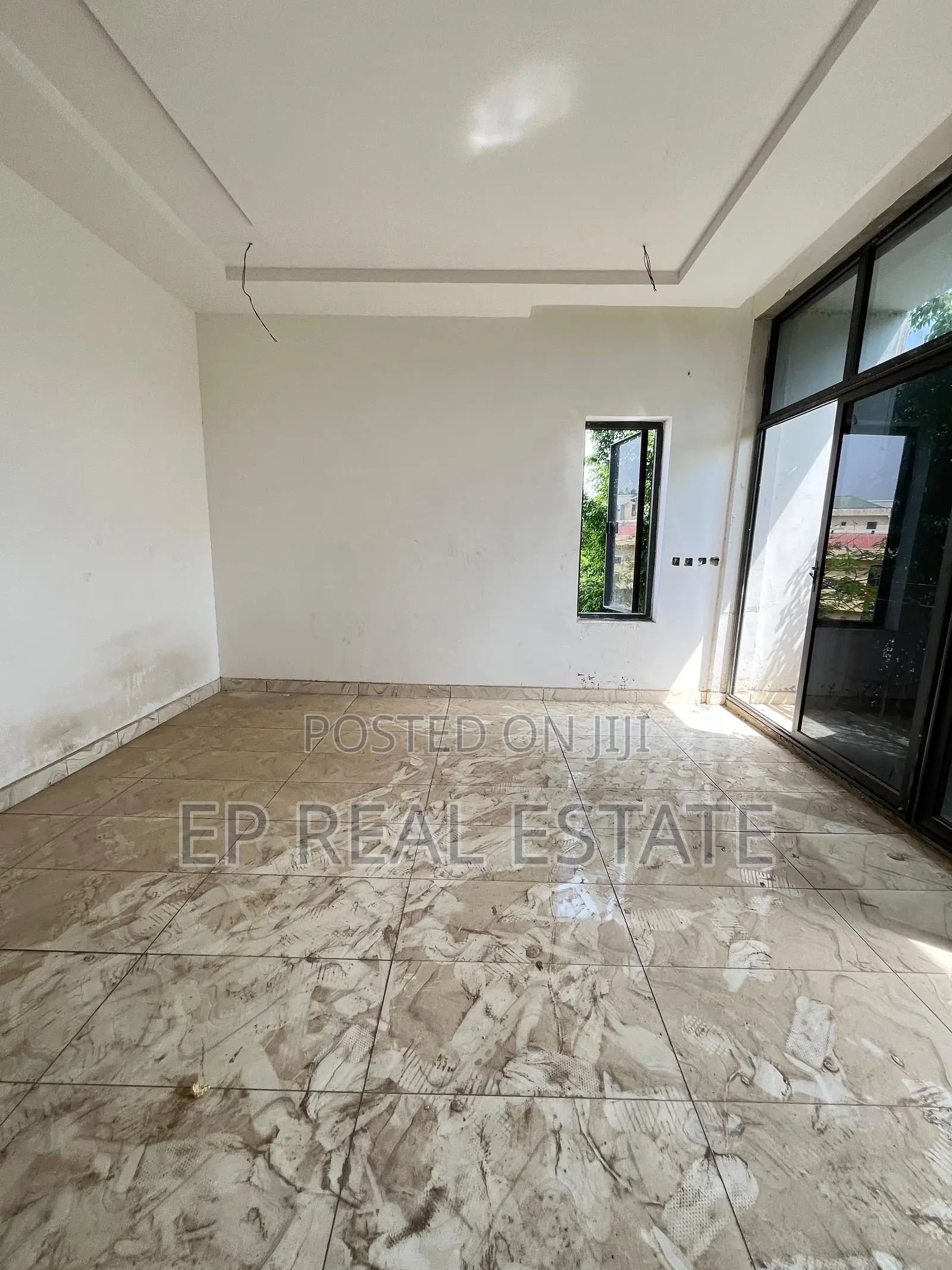 3bdrm Apartment in Wuse 2 for sale in Wuse 2