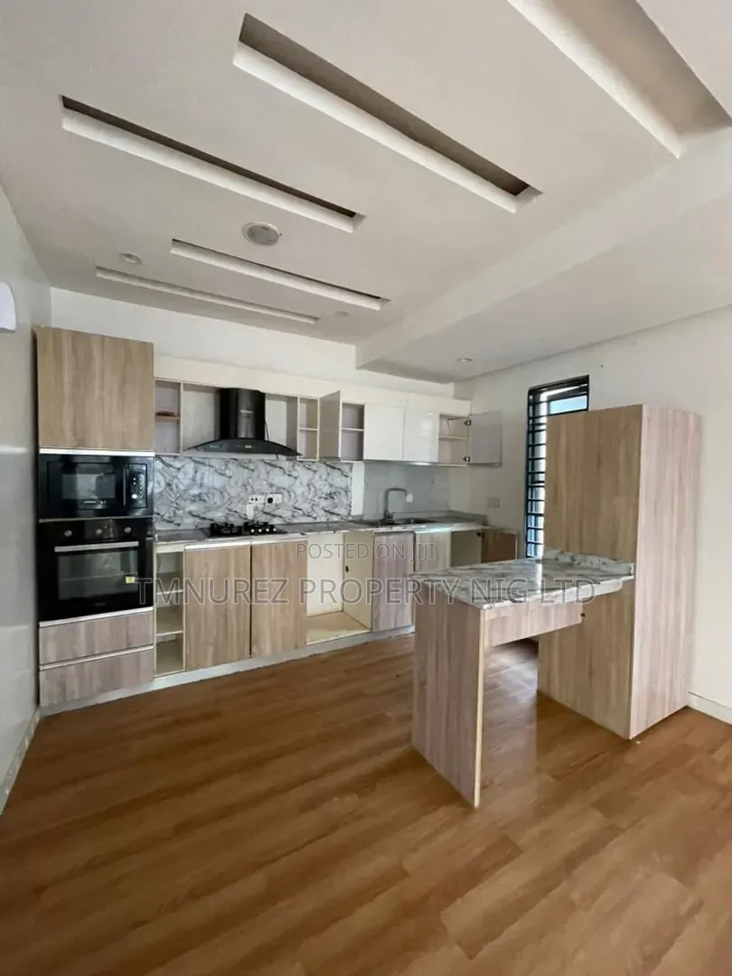 2bdrm Apartment in Agungi Estate Lekki for rent in Agungi