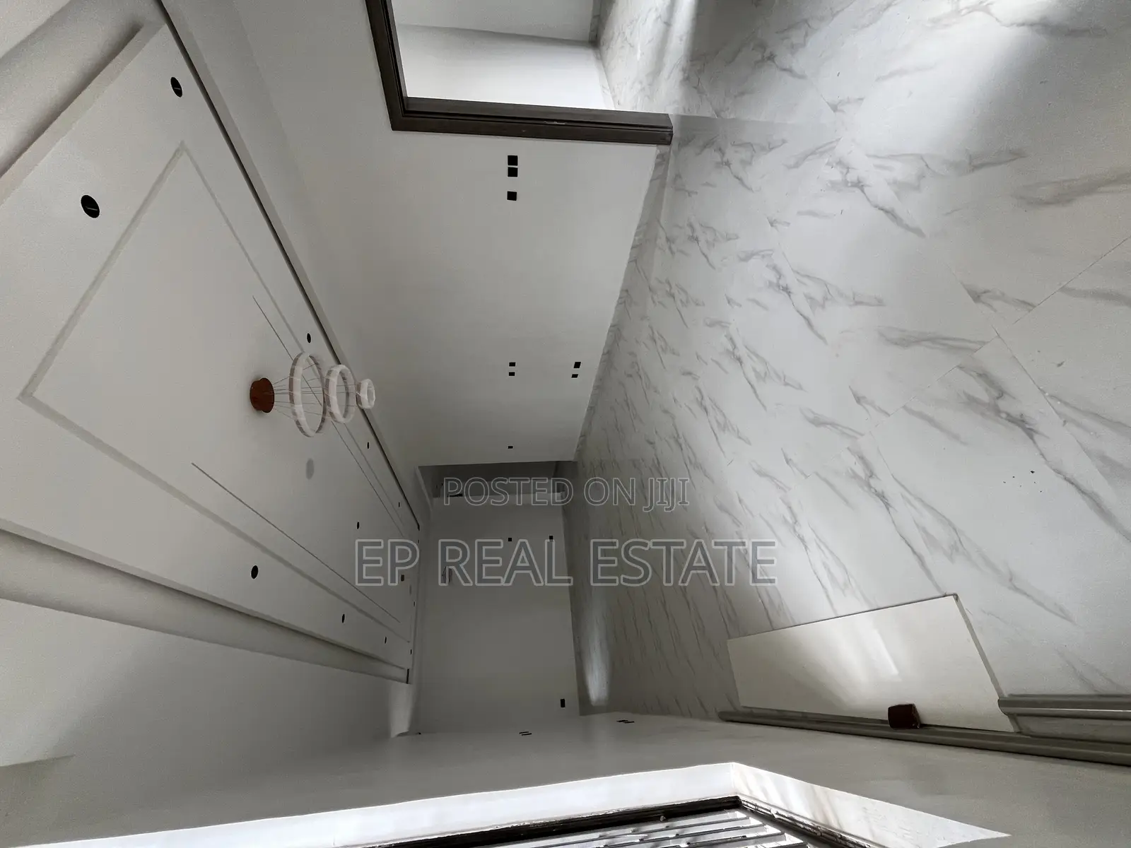 4bdrm House in Apo Resettlement for sale in Apo Resettlement