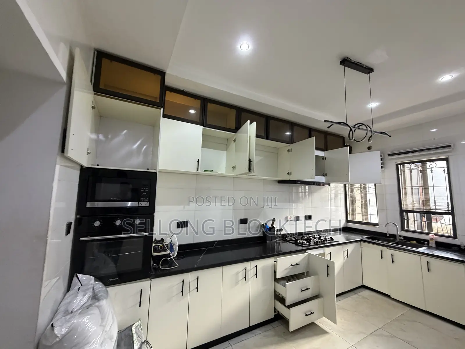 Furnished 4bdrm Townhouse / Terrace in Guzape District for rent in Guzape District