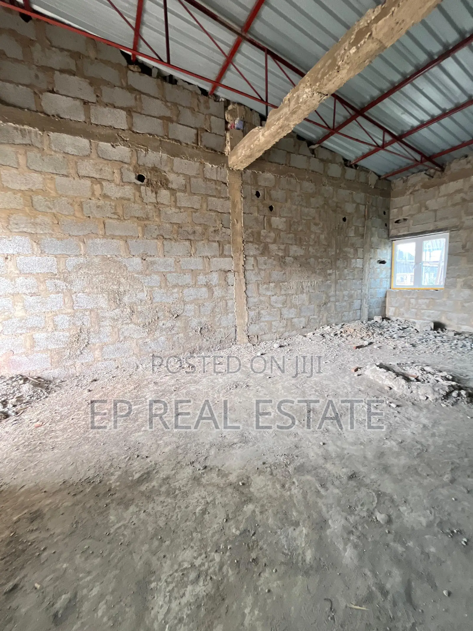 4bdrm House in Apo Resettlement for sale in Apo Resettlement