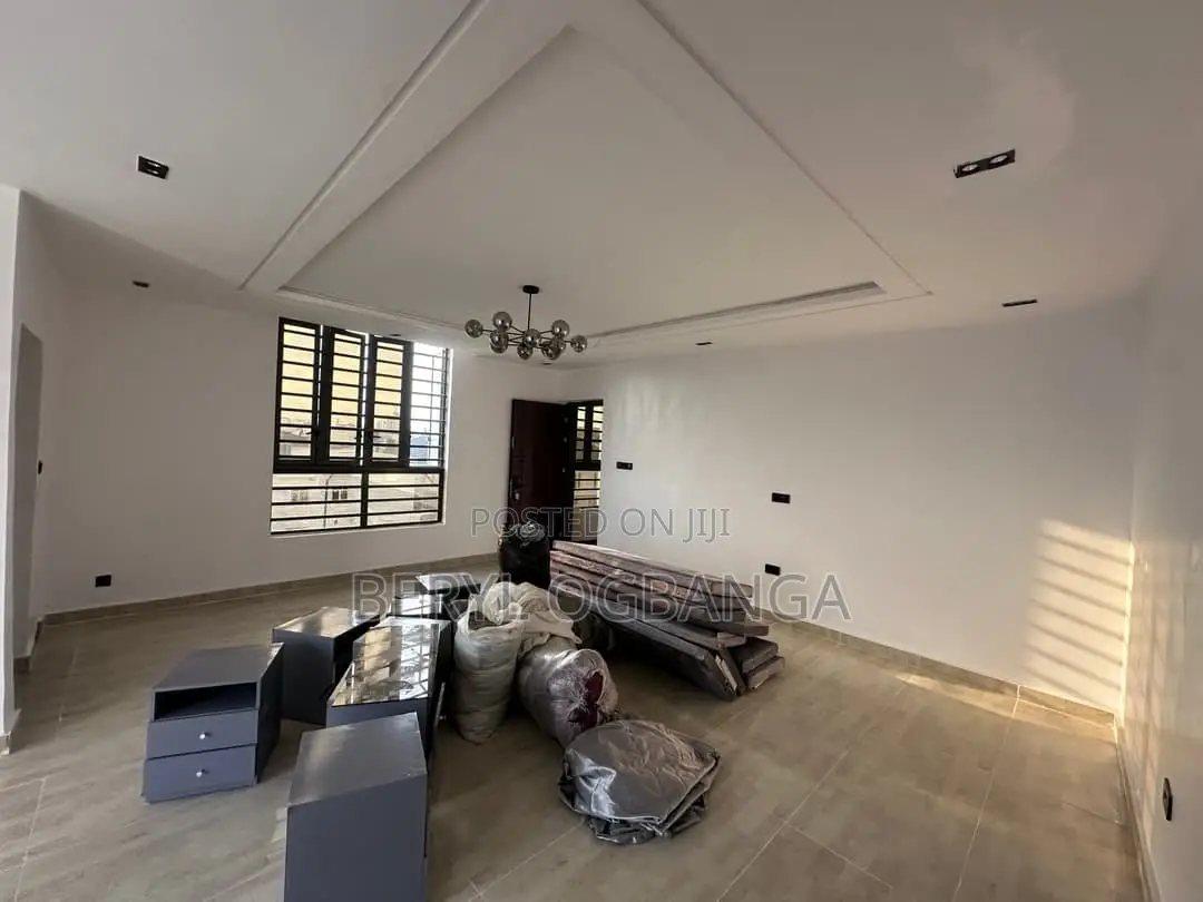 3bdrm Apartment in Victoria Island Extension for rent in Victoria Island Extension
