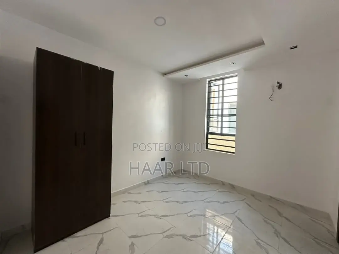 Furnished 4bdrm House in Ikota for rent in Ikota