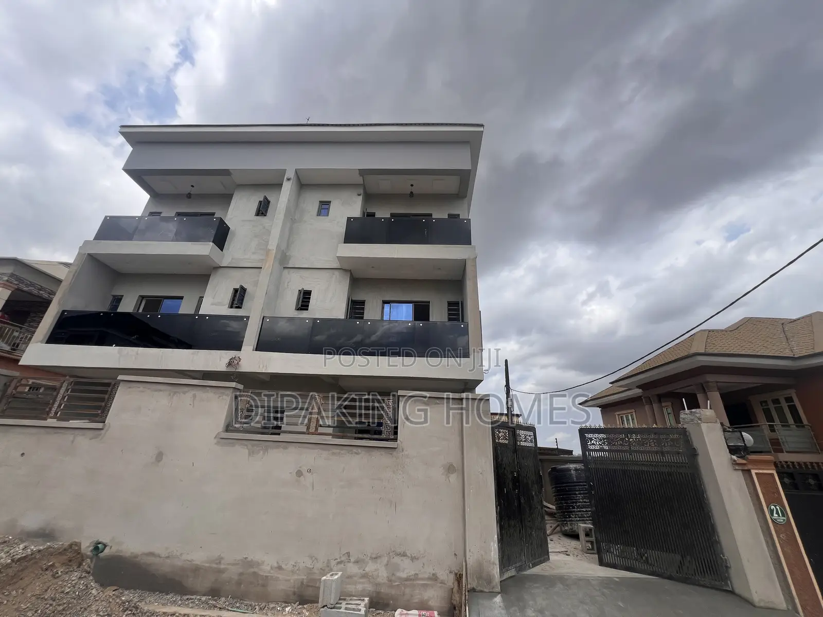 Furnished 4bdrm Duplex in Ogba GRA for sale in Ogba GRA