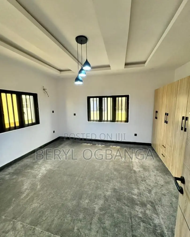 6bdrm Duplex in Lekki Phase 2 for rent in Lekki Phase 2