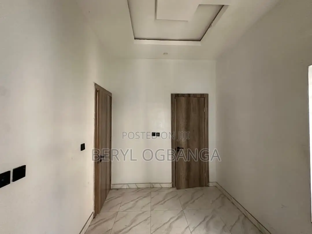 4bdrm Duplex in Lekki Phase 2 for rent in Lekki Phase 2