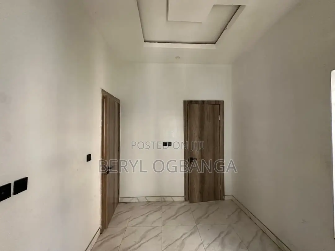 4bdrm Duplex in Lekki Phase 2 for rent in Lekki Phase 2