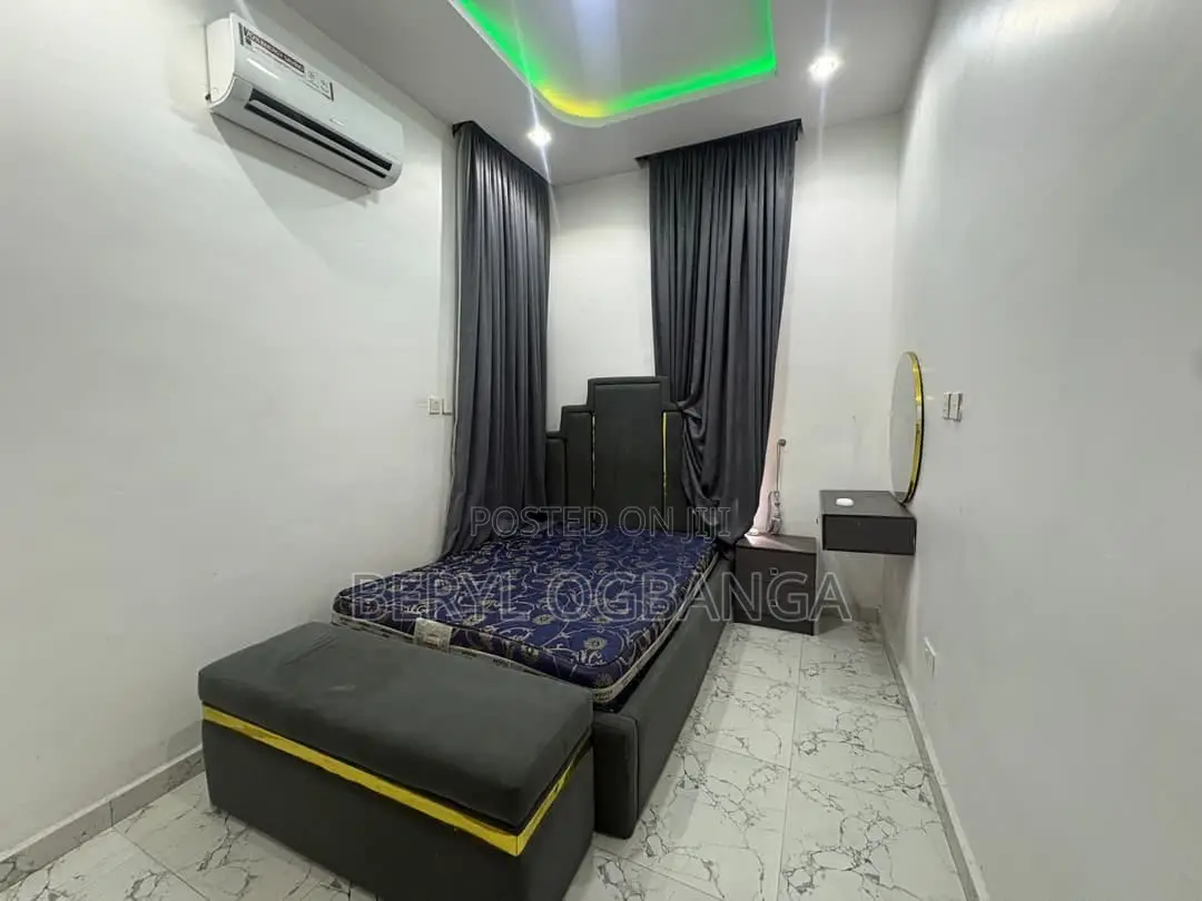 4bdrm Duplex in Lekki Phase 2 for rent in Lekki Phase 2