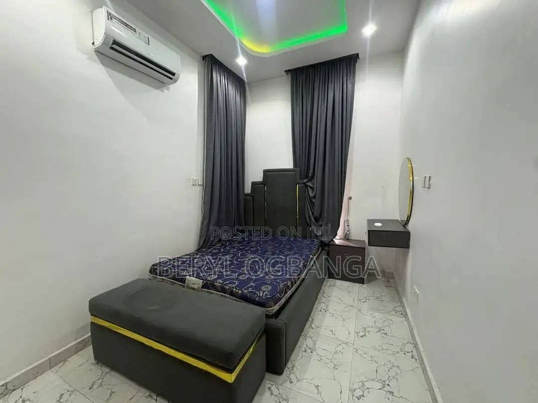 4bdrm Duplex in Lekki Phase 2 for rent in Lekki Phase 2