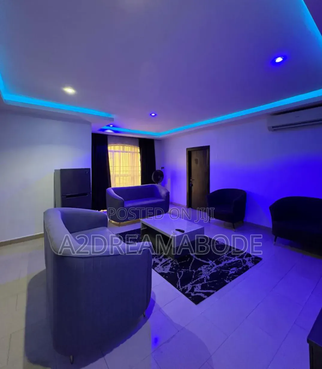 Exclusive 14 Rooms Hotel in Alausa