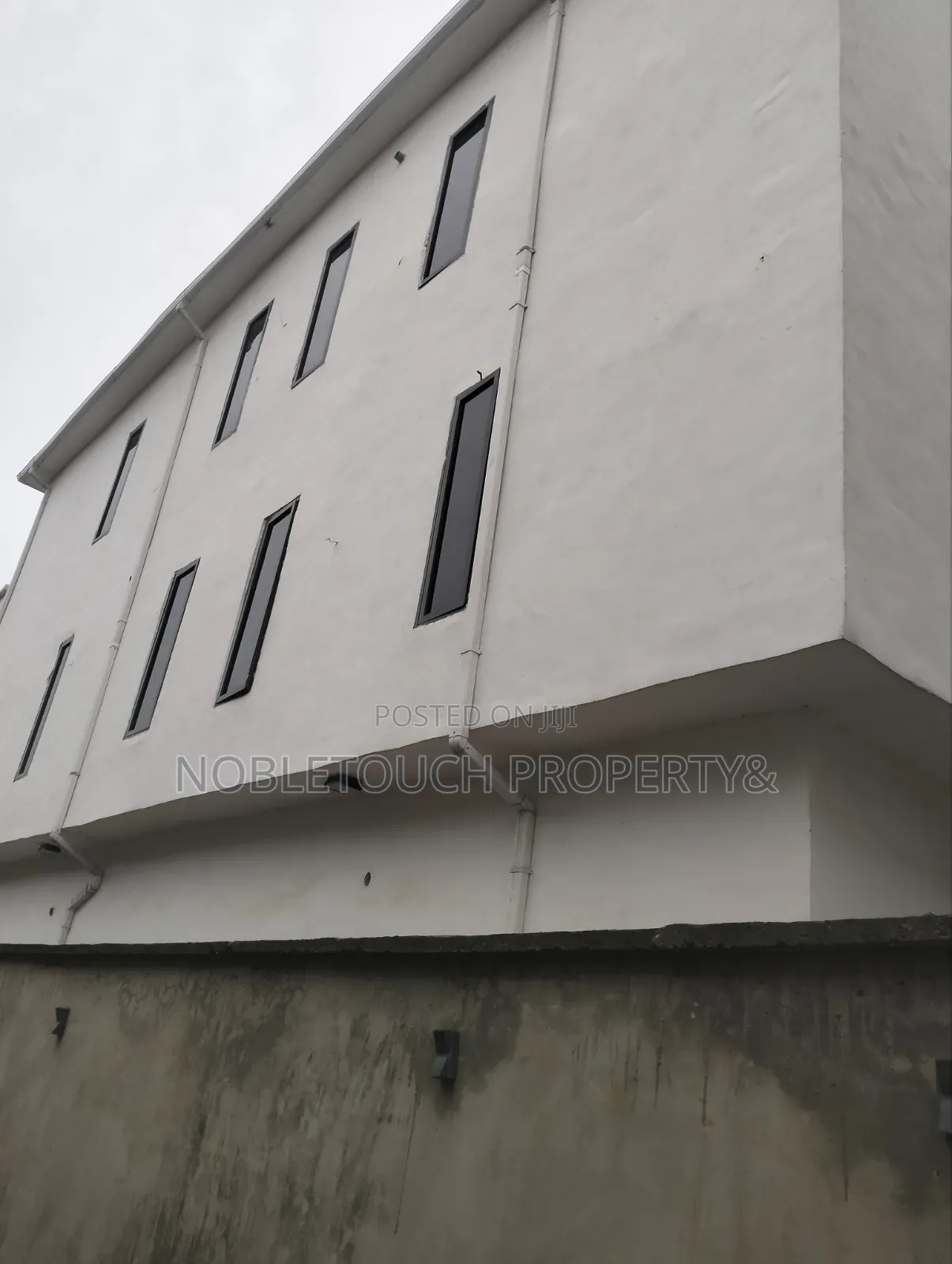 4bdrm Duplex in Liasu Road Ikotun, Iseri Olofin for sale in Iseri Olofin