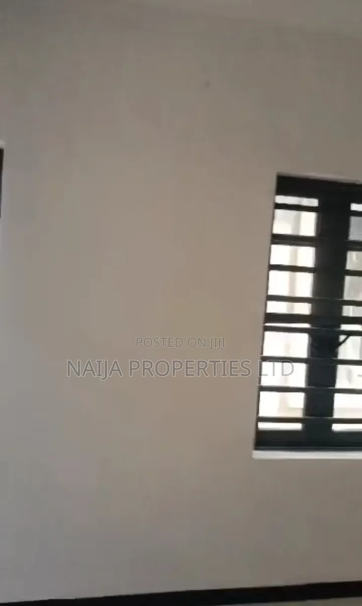 2bdrm Townhouse / Terrace in Lekki Scheme 2, Ajiwe for rent in Ajiwe