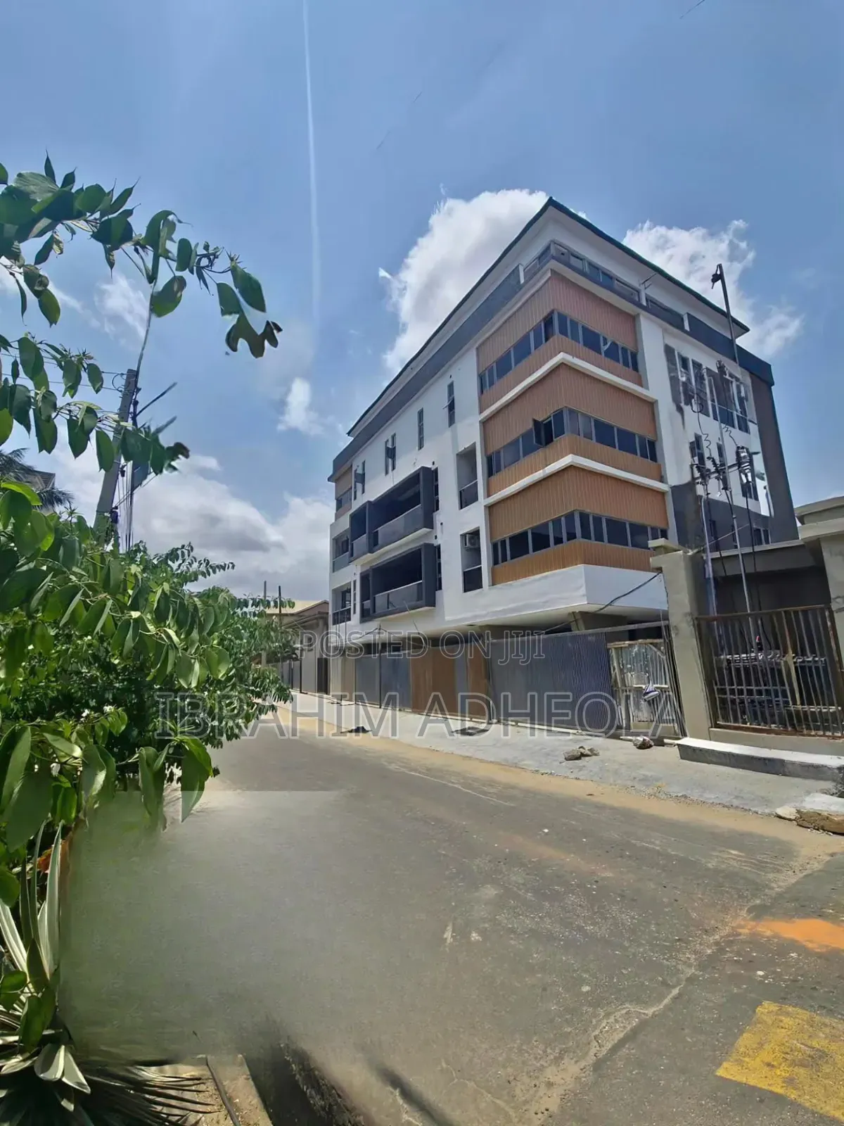 3bdrm Apartment in Maryland, Shonibare Estate for sale in Shonibare Estate