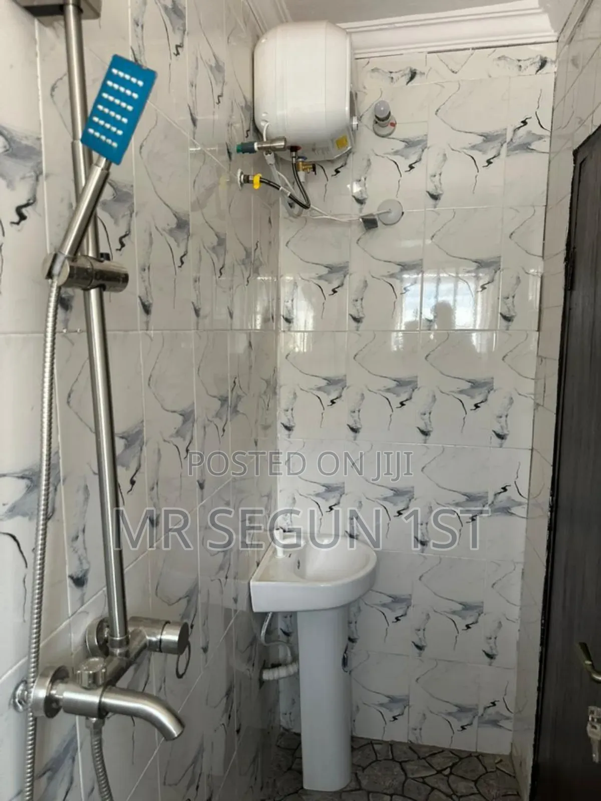 3bdrm Block of Flats in Castle Estate, Rind Road for rent in Rind Road