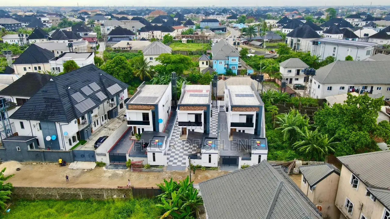 4bdrm Duplex in Eliozu for sale in Eliozu