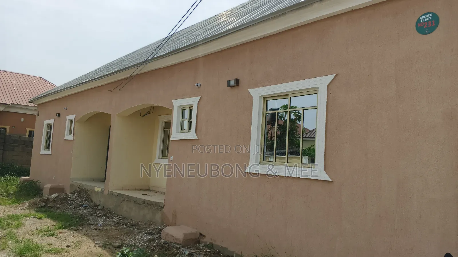 2bdrm Block of Flats in Becky 2 Garden, Karu for sale in Karu
