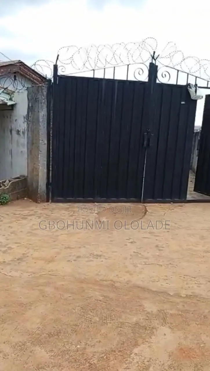5bdrm Block of Flats in Ijede / Ikorodu for rent in Ijede / Ikorodu
