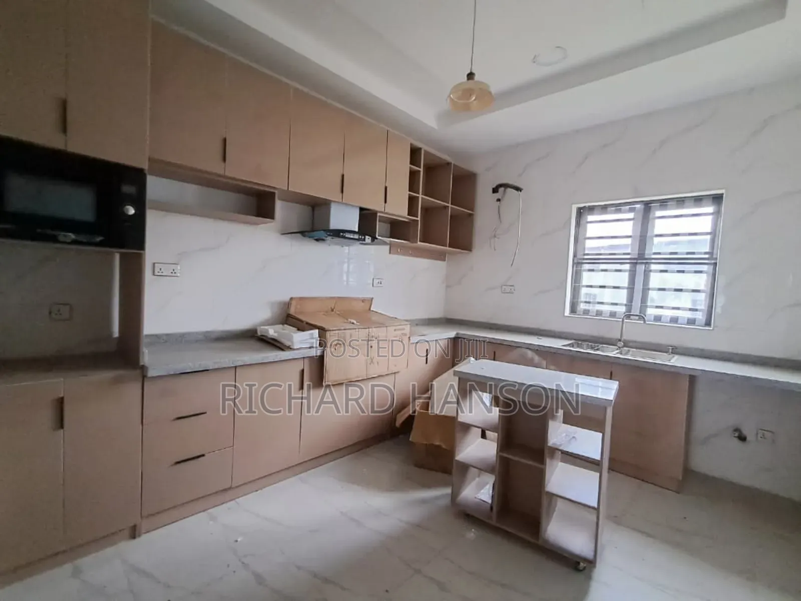 4bdrm Duplex in Serviced Estate B4, Lekki Phase 2 for rent in Lekki Phase 2