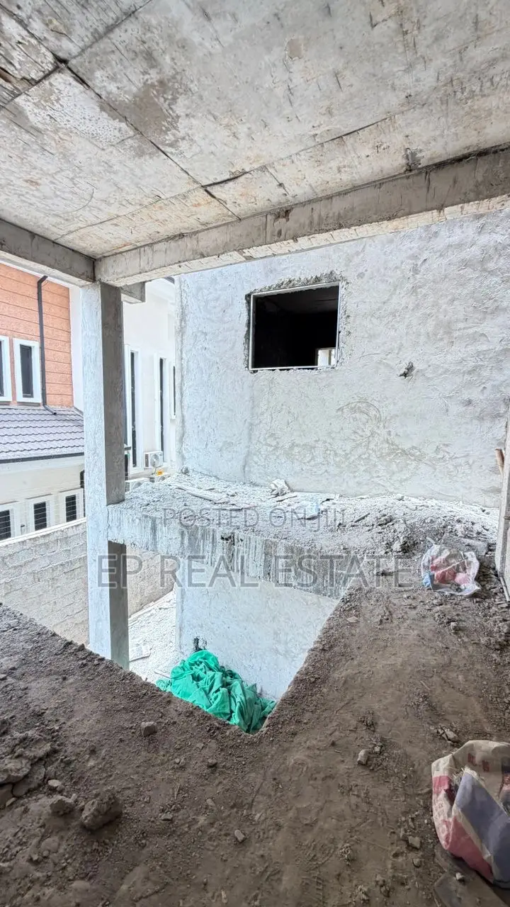 6bdrm Duplex in Maitama for sale in Maitama