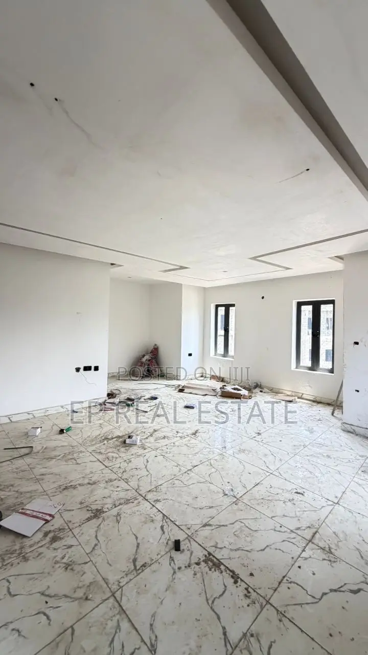 4bdrm Duplex in Apo Resettlement for sale in Apo Resettlement