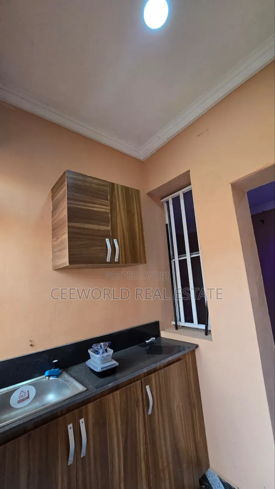 1bdrm Apartment in Kolapo Ishola Gra, Akobo for rent in Akobo