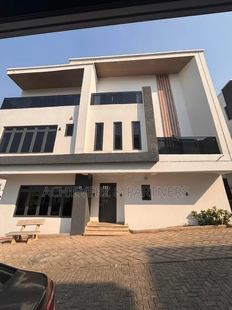5bdrm Duplex in Guzape District for rent in Guzape District