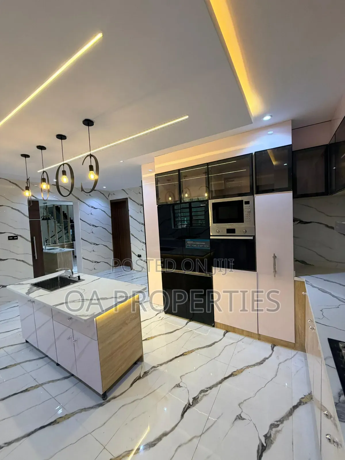 5bdrm Duplex in Lere Adigun Gra for sale in Ibadan