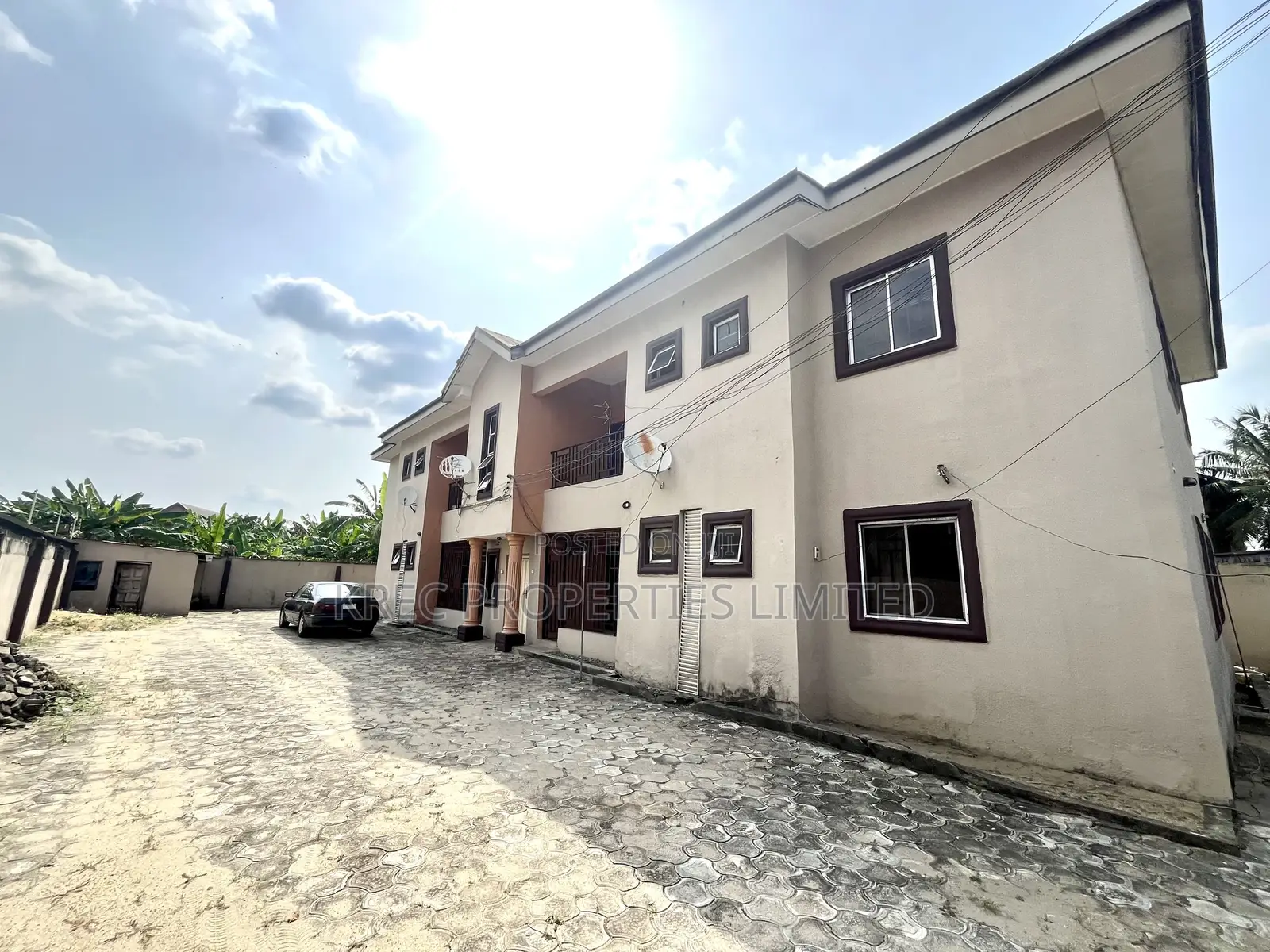 2bdrm Block of Flats in Otunda Estate, Obio-Akpor for sale in Obio-Akpor