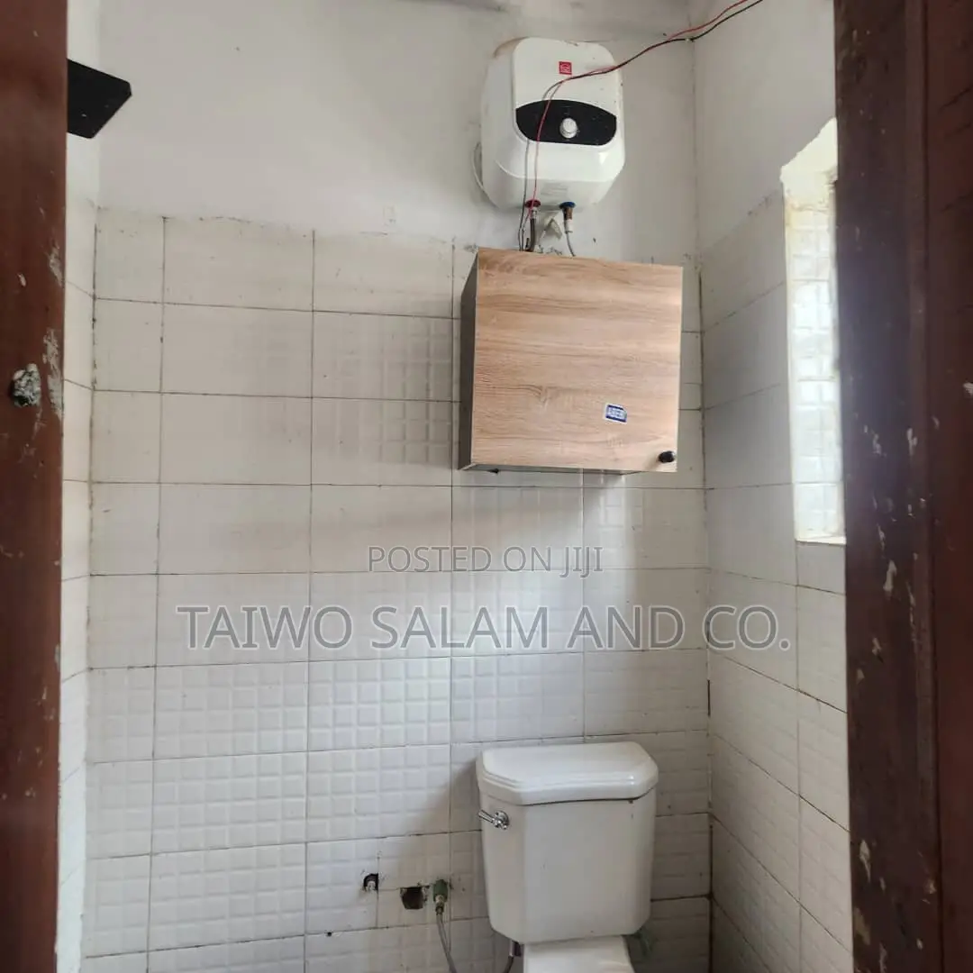 2bdrm Bungalow in Akobo for sale in Akobo