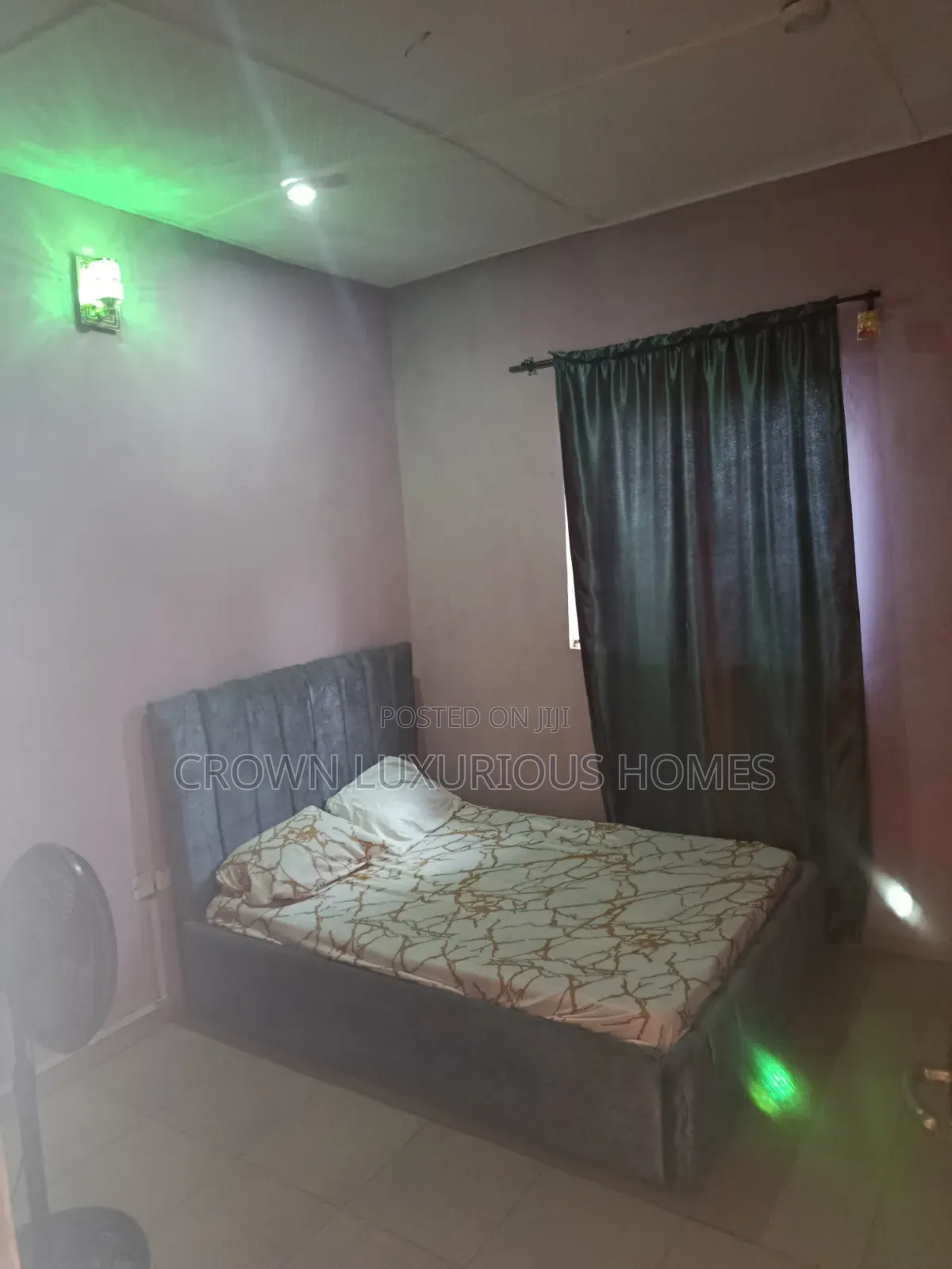 10 Rooms With Guest House For Sale in Ibadan