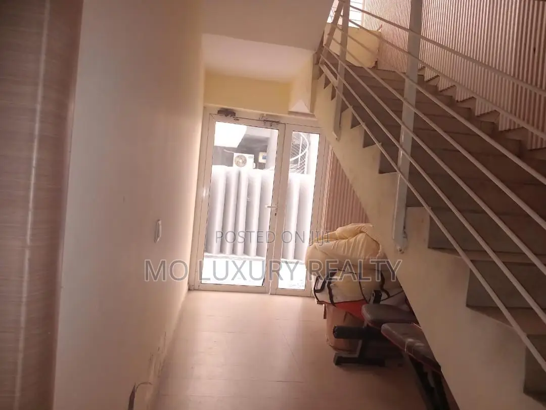3bdrm Apartment in Lekki Phase 1 for rent in Lekki Phase 1