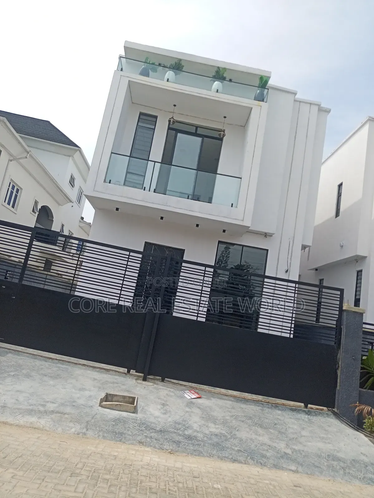 4bdrm Duplex in Olive Park Estate, Sangotedo for sale in Sangotedo