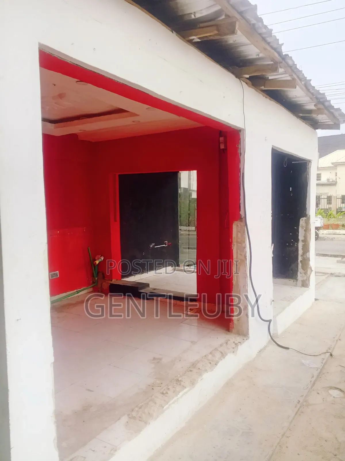 Open Space Shop for Rent,Lekki Phase.1 in Lekki Phase 1