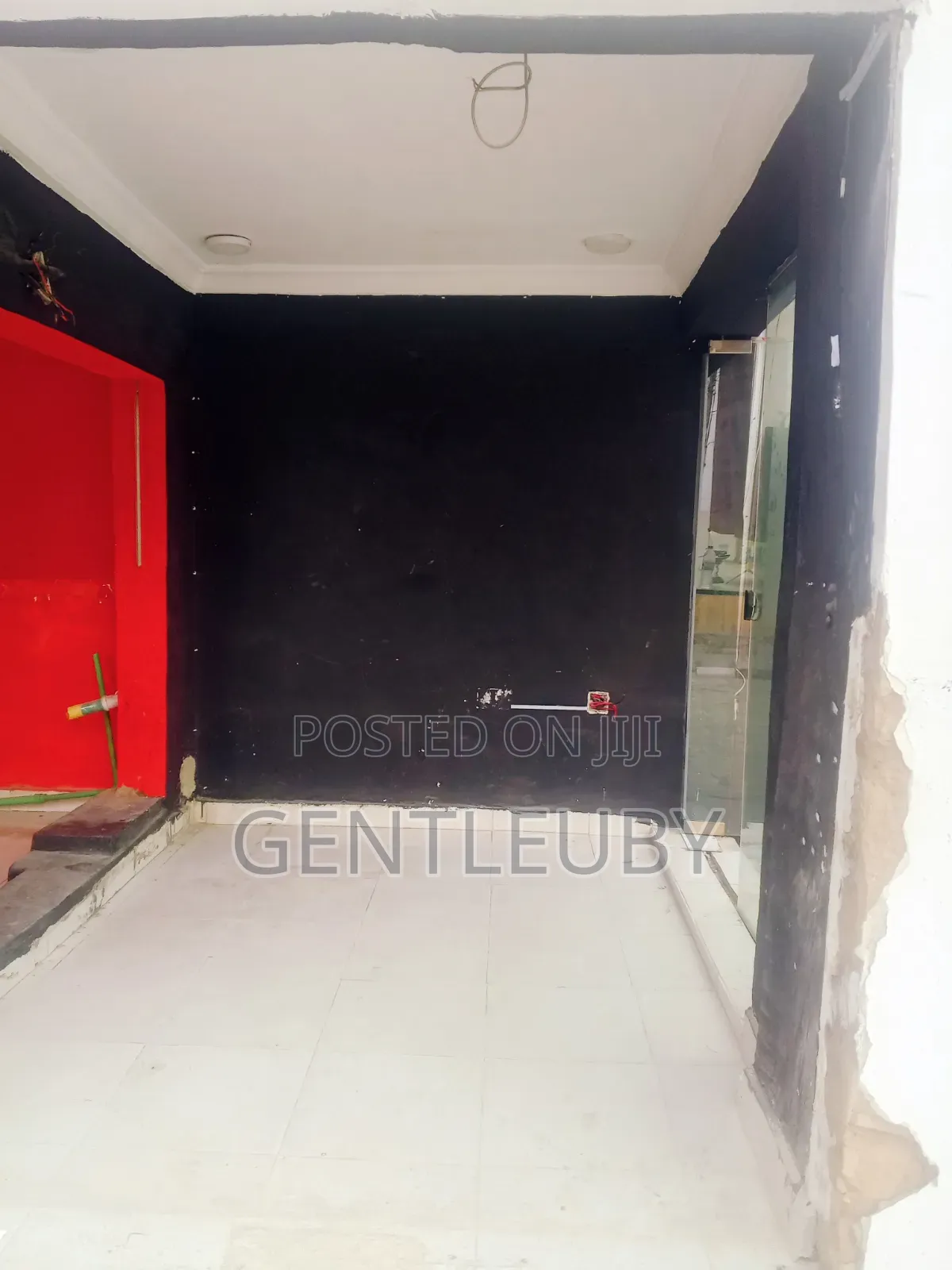 Open Space Shop for Rent,Lekki Phase.1 in Lekki Phase 1