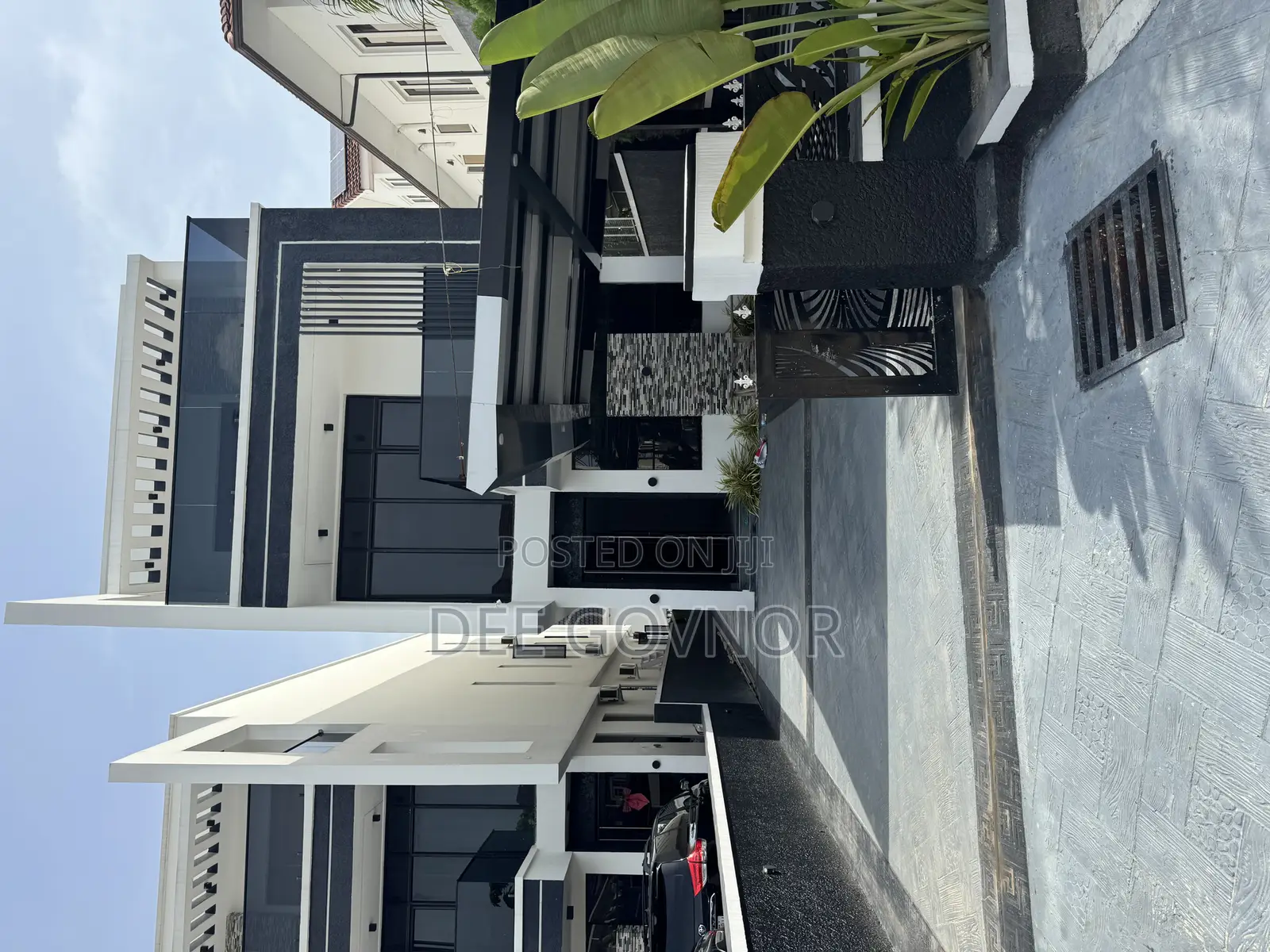 6bdrm Duplex in Mega Mon, Ikota for sale in Ikota