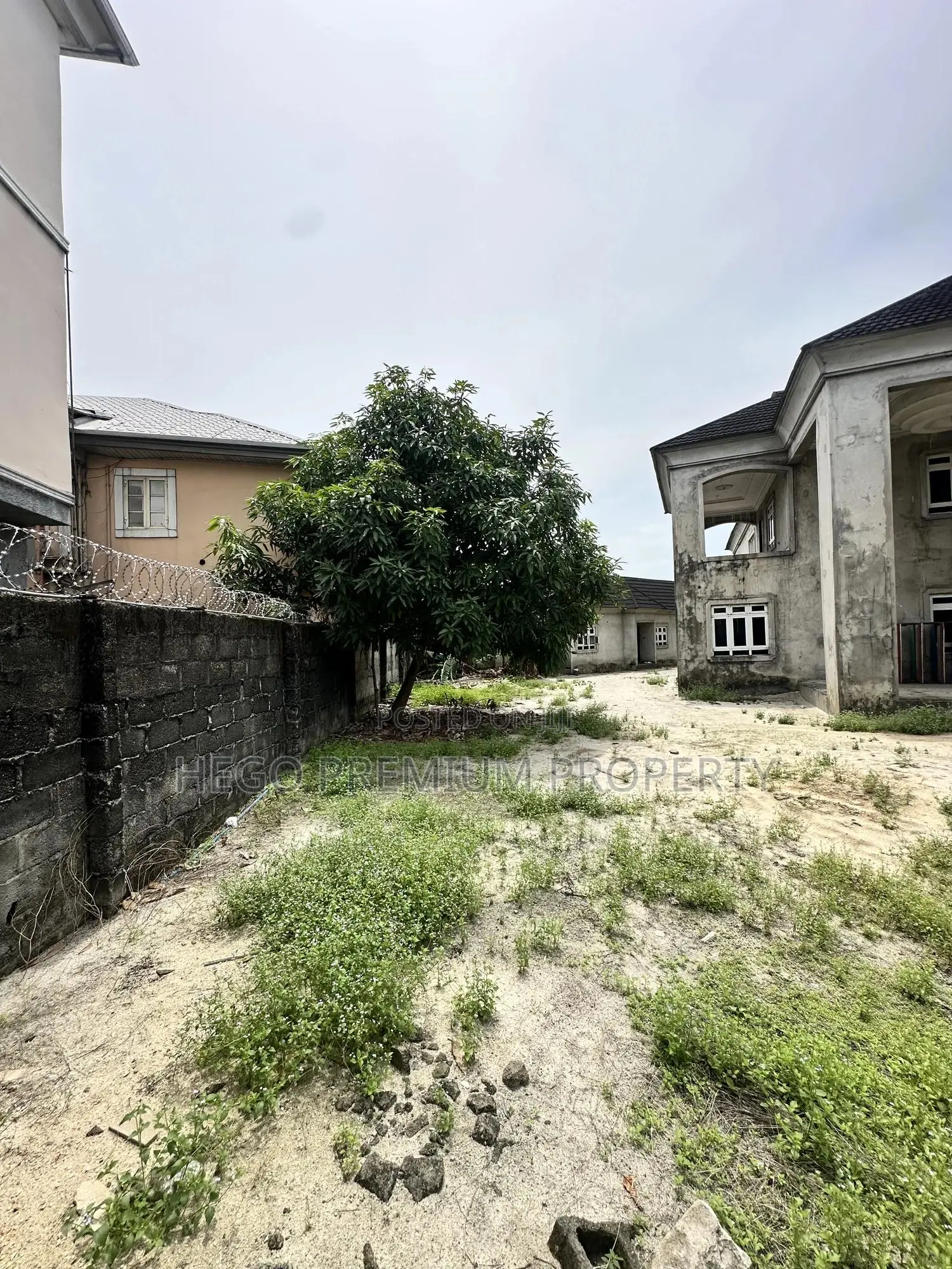 5bdrm House in Packland Estate, Okuru for sale in Okuru