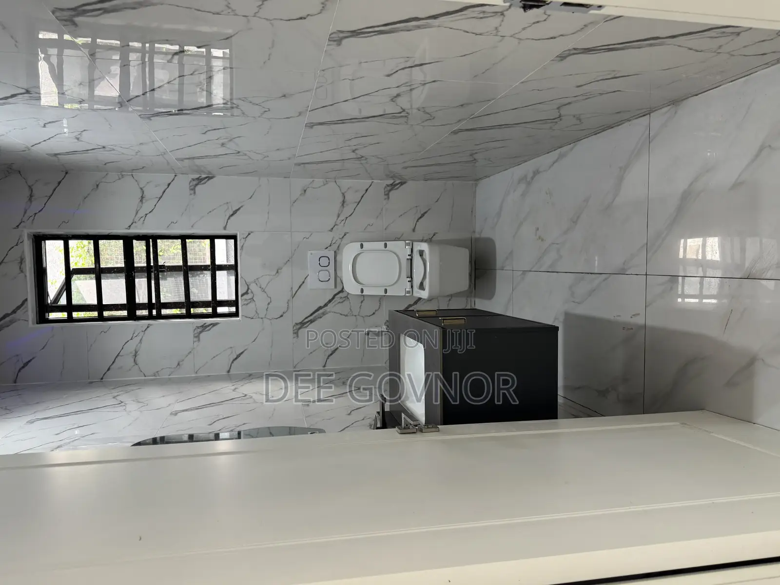 6bdrm Duplex in Mega Mon, Ikota for sale in Ikota