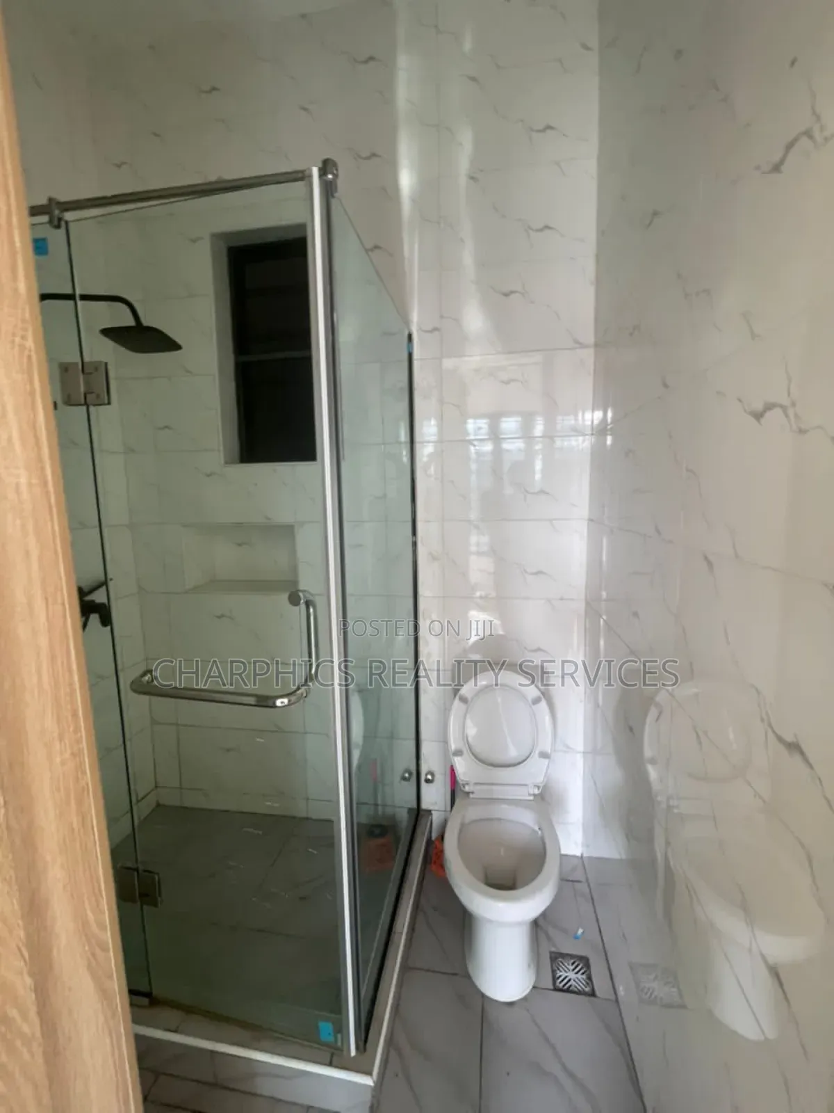 2bdrm Apartment in Osapa london for rent in Osapa london
