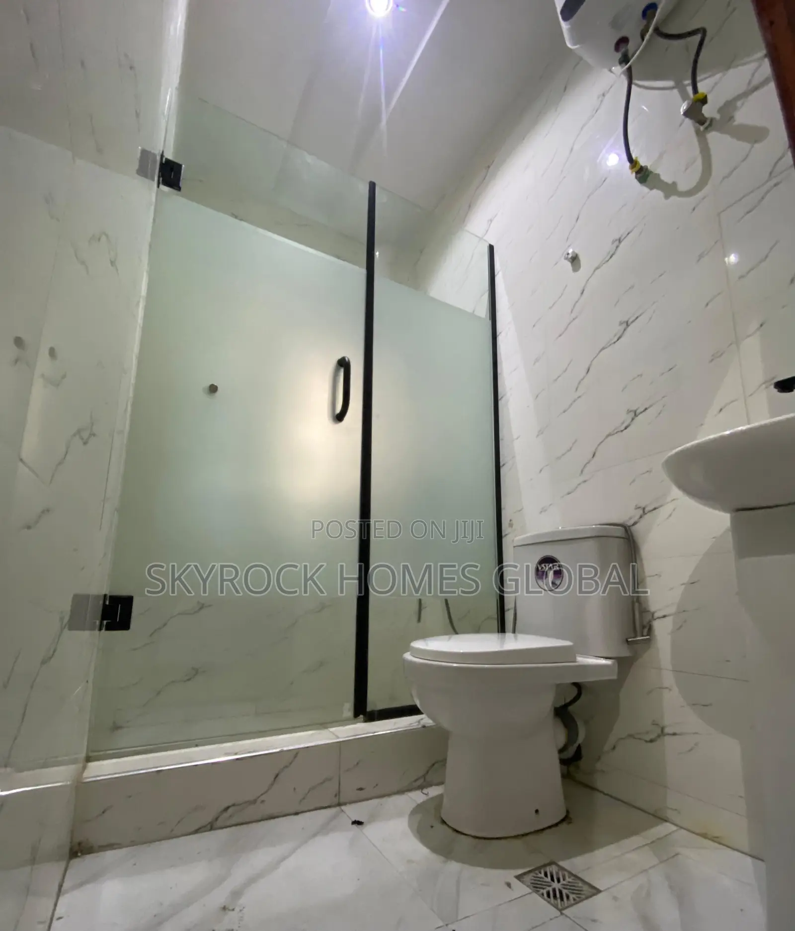 2bdrm Duplex in Abraham Adesanya Estate for rent in Abraham Adesanya Estate