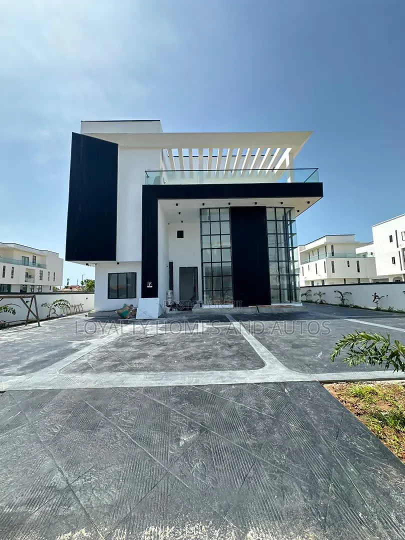 7bdrm House in Ikate for sale in Ikate