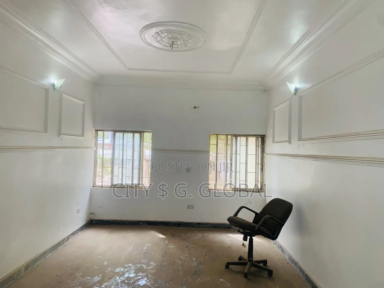 4 Bedroom Semi Detached Terrace in Zone 3 / Wuse
