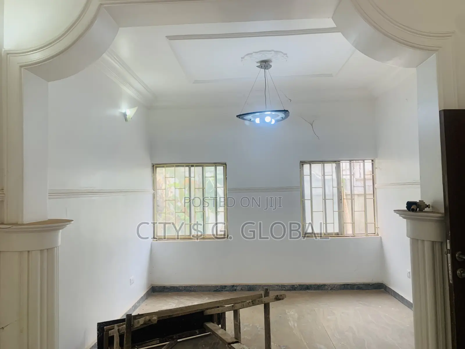 4 Bedroom Semi Detached Terrace in Zone 3 / Wuse